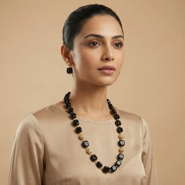 Golden_Onyx_Agate_&_Ad_Ball_Necklace_Set_For_Women