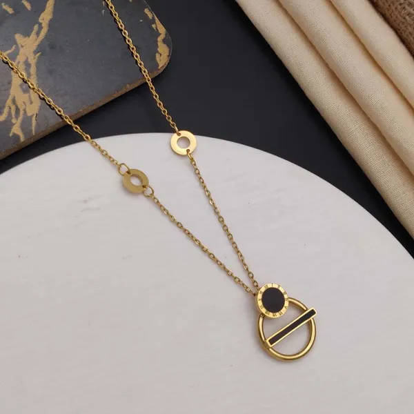 Golden_Blooming_Beauty_Chain_Pendant_For_Women