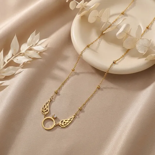 Golden_Wings_Grace_Chain_Pendant_For_Women