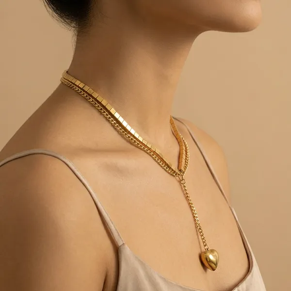 Golden_Golden_Heart_Chain_Pendant_For_Women