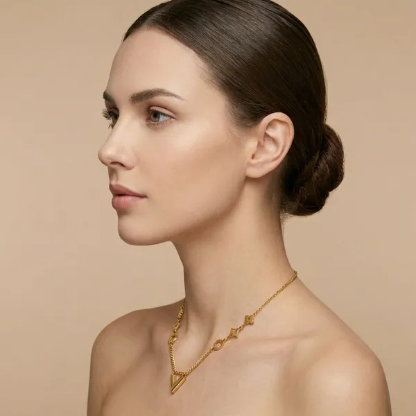 Golden_Classic_V_Chain_Pendant_For_Women