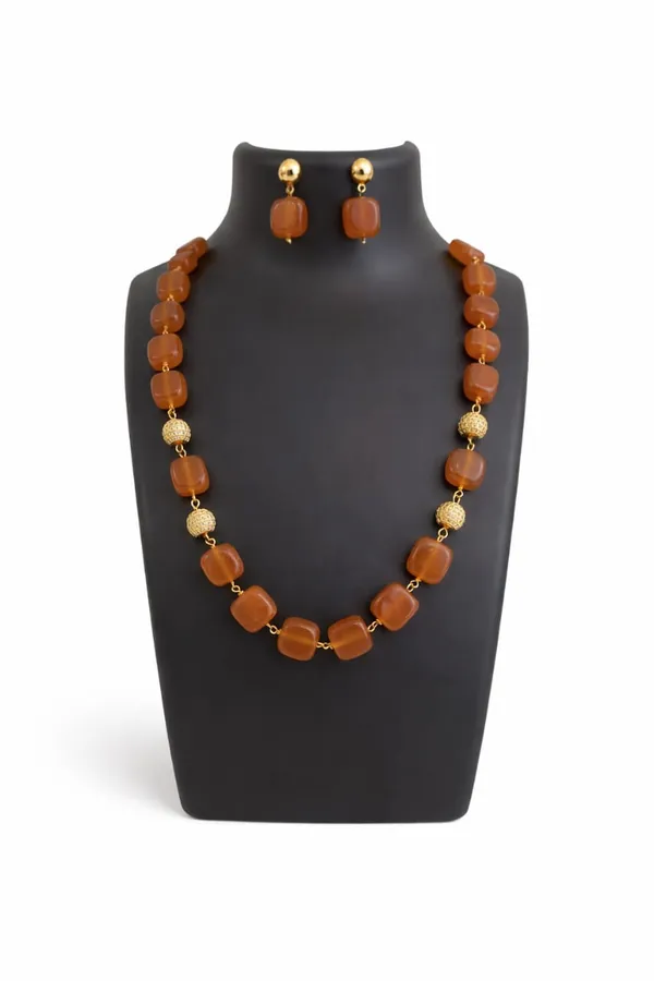 Golden_Amber_Agate_&_Ad_Ball_Necklace_Set_For_Women