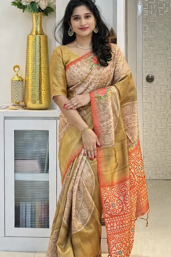 Yellow_Tussar_Silk_Digital_Print_Saree_For_Women