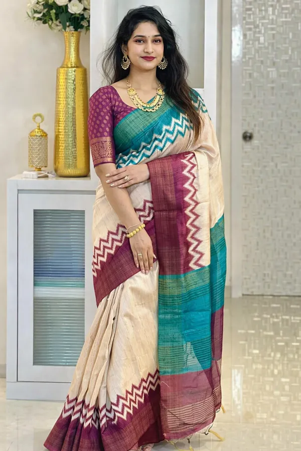 Wine_Tussar_Silk_Digital_Print_Saree_For_Women
