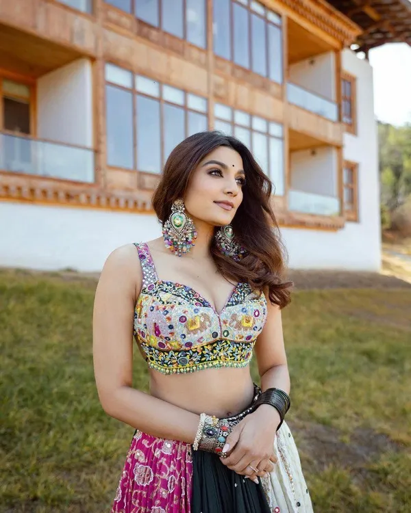 MULTICOLOR_DESIGNER_LEHNGHA_REAL_MIRROR_WORK_WITH_DUPATTA