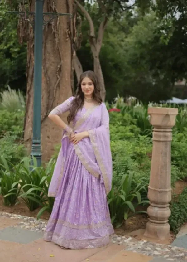 Jequard_Lehenga--Crafted_On_Delicate_Viscose_Dayble_Jequard_Fabric_LEHENGA_CHOLI_