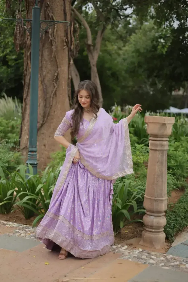 Jequard_Lehenga--Crafted_On_Delicate_Viscose_Dayble_Jequard_Fabric_LEHENGA_CHOLI_