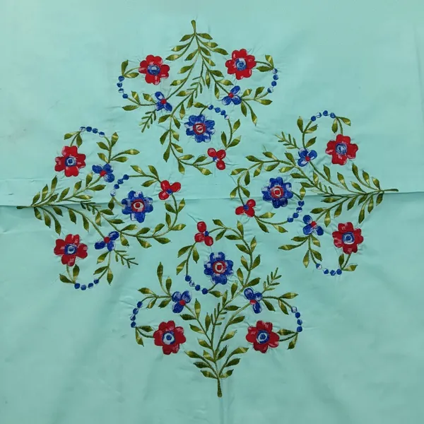 4_Seater_Sea_Green_Cotton_Embroidered_Table_Cloth