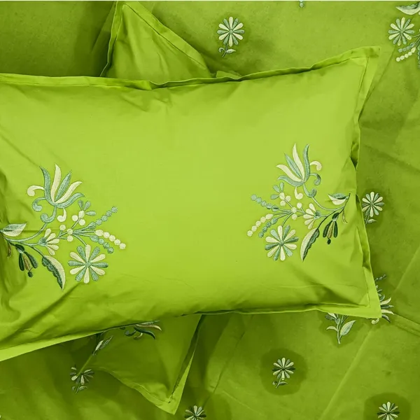 Pack_Of_1_Green_Cotton_Embroidered_Zaitooni_Baag_Bedsheet_Double_Bed