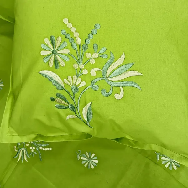 Pack_Of_1_Green_Cotton_Embroidered_Zaitooni_Baag_Bedsheet_Double_Bed