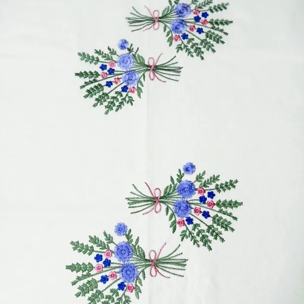 6_Seater_White_Cotton_Embroidered_Garden_Table_Cloth
