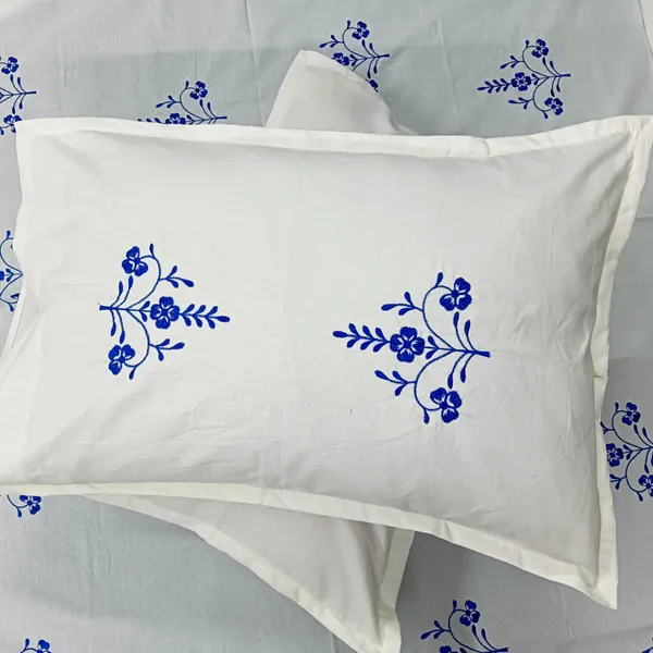 Pack_Of_1_White_Cotton_Embroidered_Khushnuma_Bedsheet_Double_Bed
