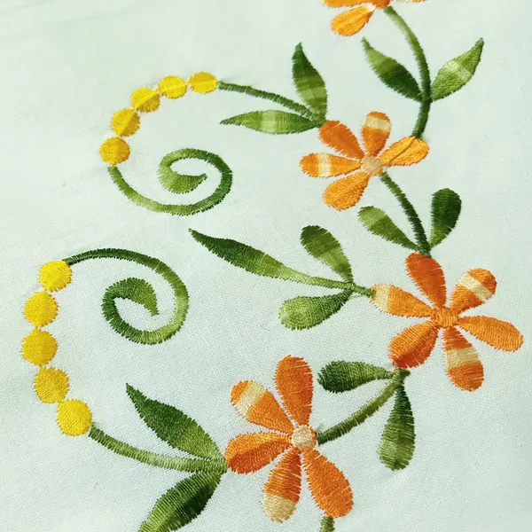 2_Seater_Square_White_Cotton_Embroidered__Rangoli_Table_Cloth
