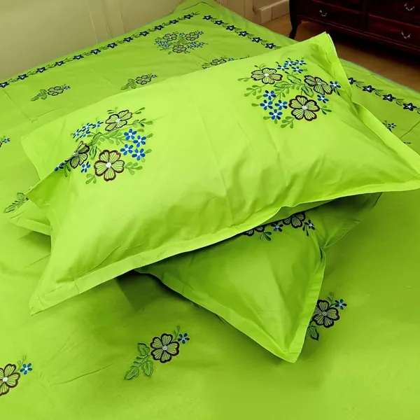 Pack_Of_1_Green_Cotton_Embroidered_Hariyali_Bedsheet_Double_Bed