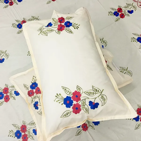 Pack_Of_1_Cream_Cotton_Embroidered_Dilkhush_Bedsheet_Double_Bed