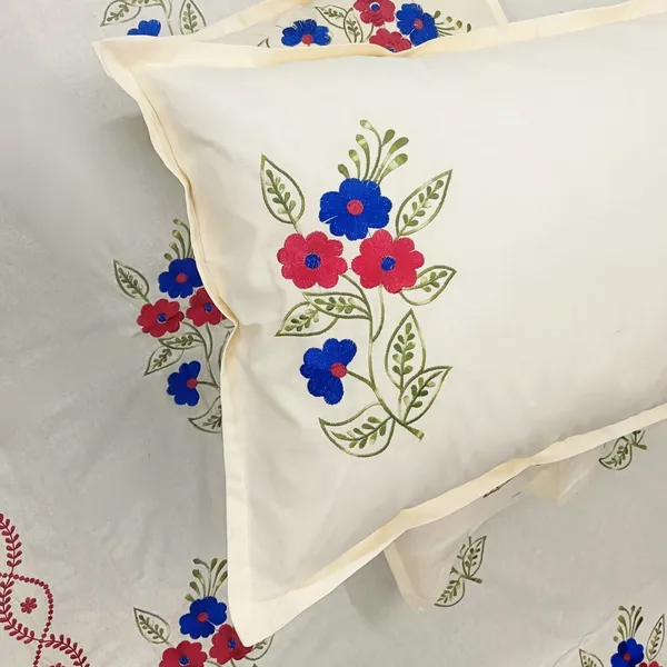 Pack_Of_1_Cream_Cotton_Embroidered_Dilkhush_Bedsheet_Double_Bed