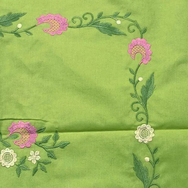 Pack_Of_1_Green_Cotton_Embroidered_Gulzaar_Bedsheet_Double_Bed