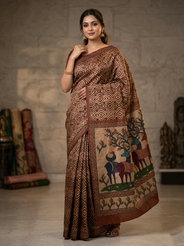 Traditional_Hand-Painted_Pallu_&_Geometric_Prints