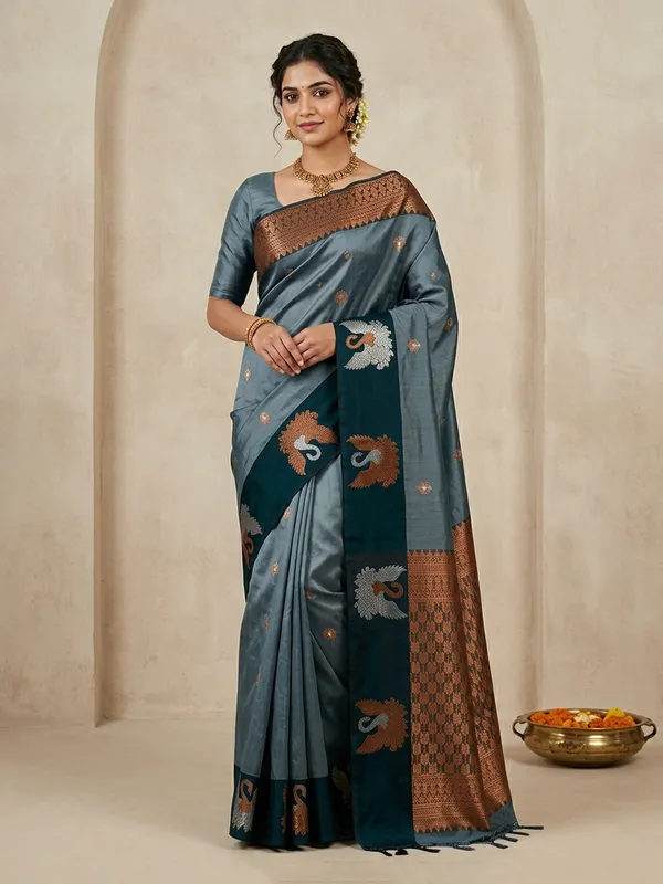 Exquisite_Art_Silk_Saree_with_Swan_Zari_Border