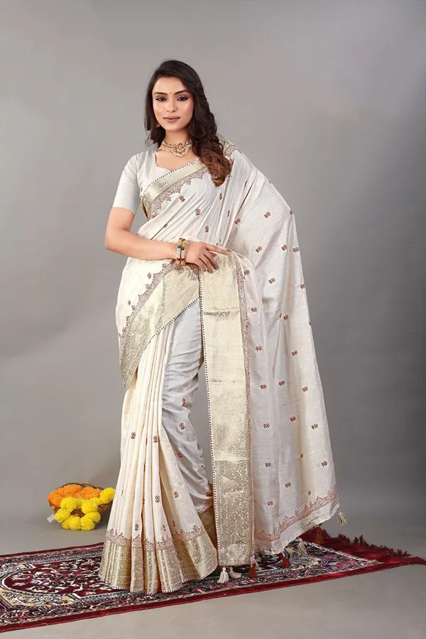 Elegance_in_Ivory:_Hand-Woven_Tussar_Silk_Saree
