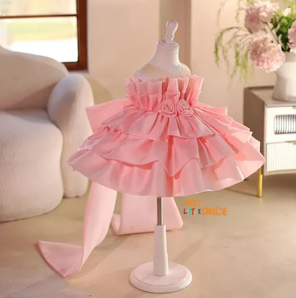 Pink_Fluffy_Birthday_Party_Dress_With_Trail