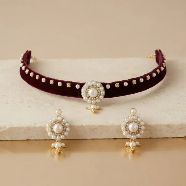Handcrafted_Elegant_Maroon_Velvet_Hair_Clip_With_Crystal_Pendants