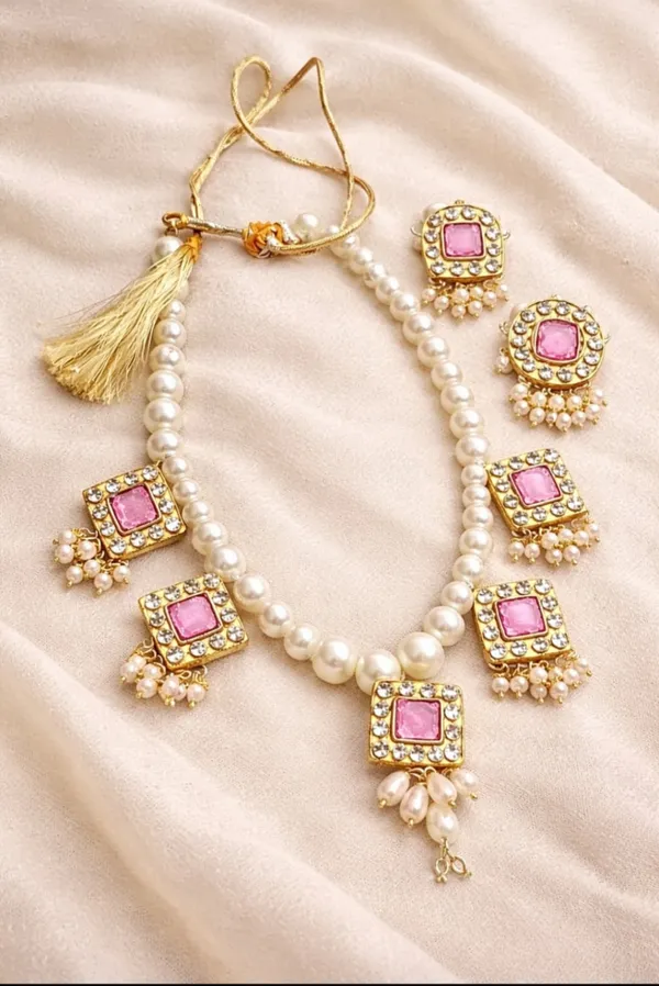Handcrafted_Pink_Necklace_Set_for_Women