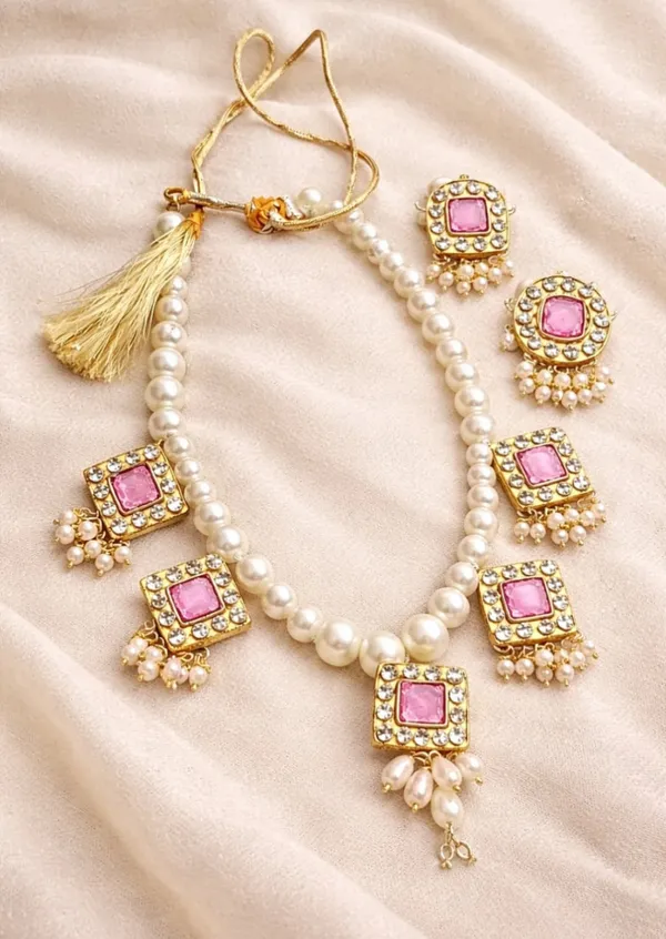 Handcrafted_Pink_Necklace_Set_for_Women