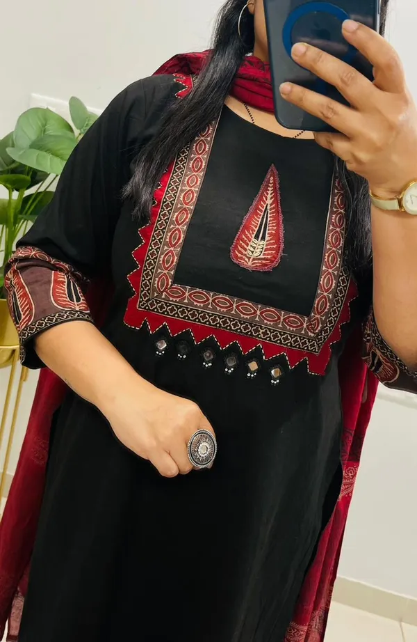 Black_Red_Cotton_Ajrakh_Kurta_Set_For_Women