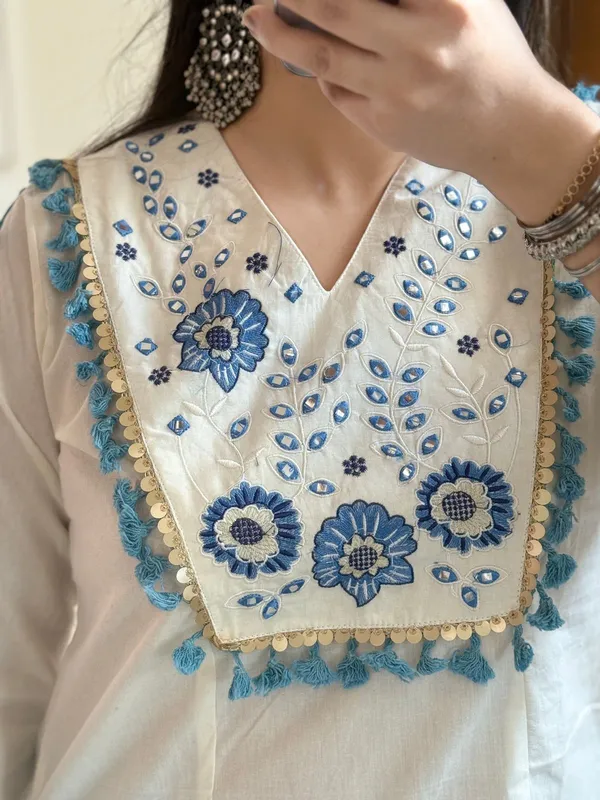 Blue_&_White_Floral_Embroidered_Kurta_and_Paneled_Palazzo_Set