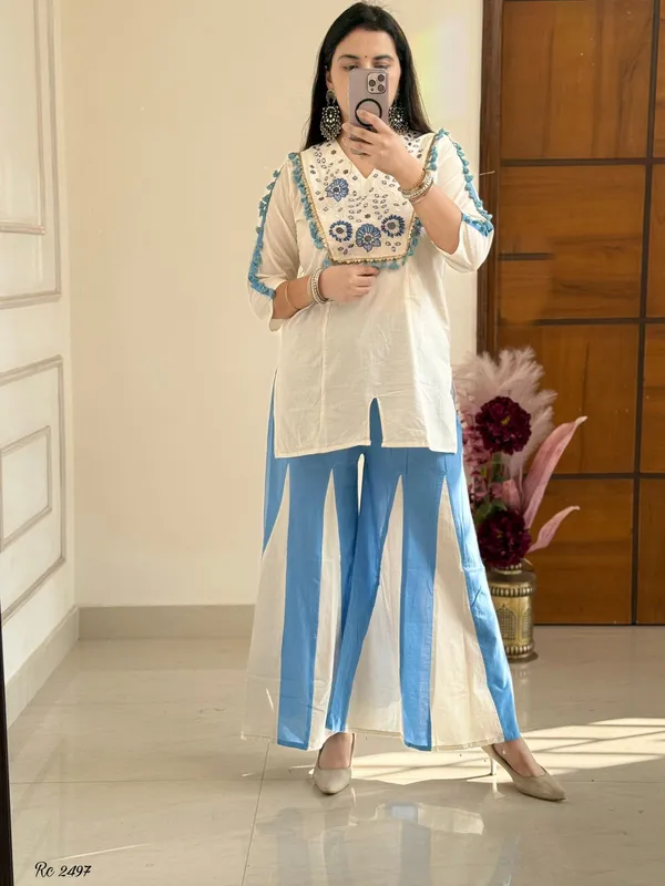 Blue_&_White_Floral_Embroidered_Kurta_and_Paneled_Palazzo_Set