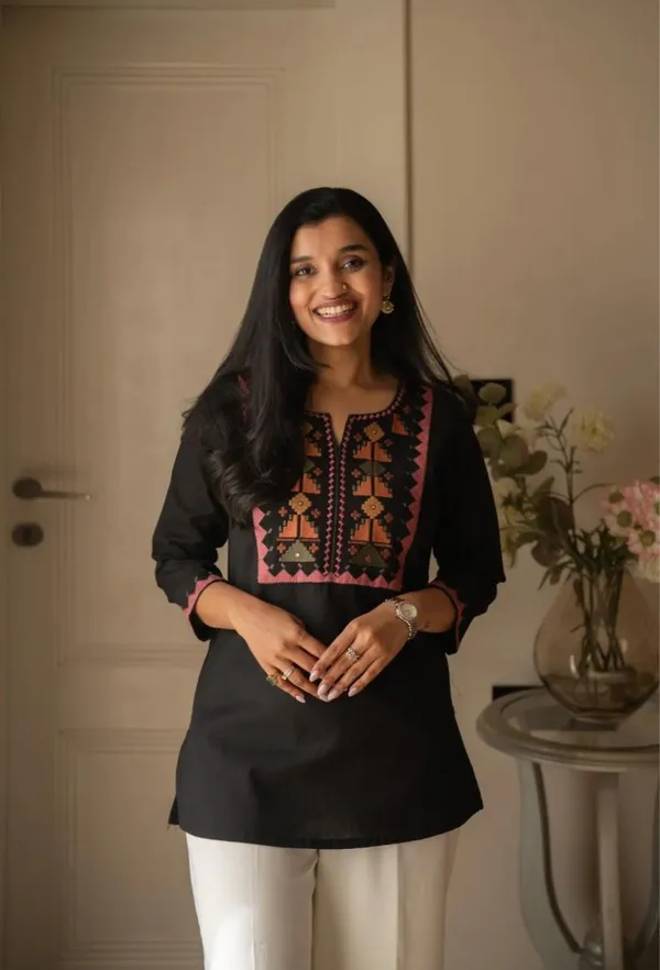 Elegant_Black_Cotton_Short_Kurta_with_Geometric_Yoke_Embroidery