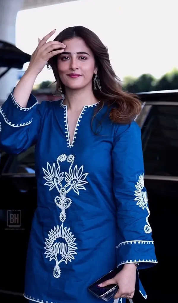 Midnight_Floral_V-Neck_Tunic
