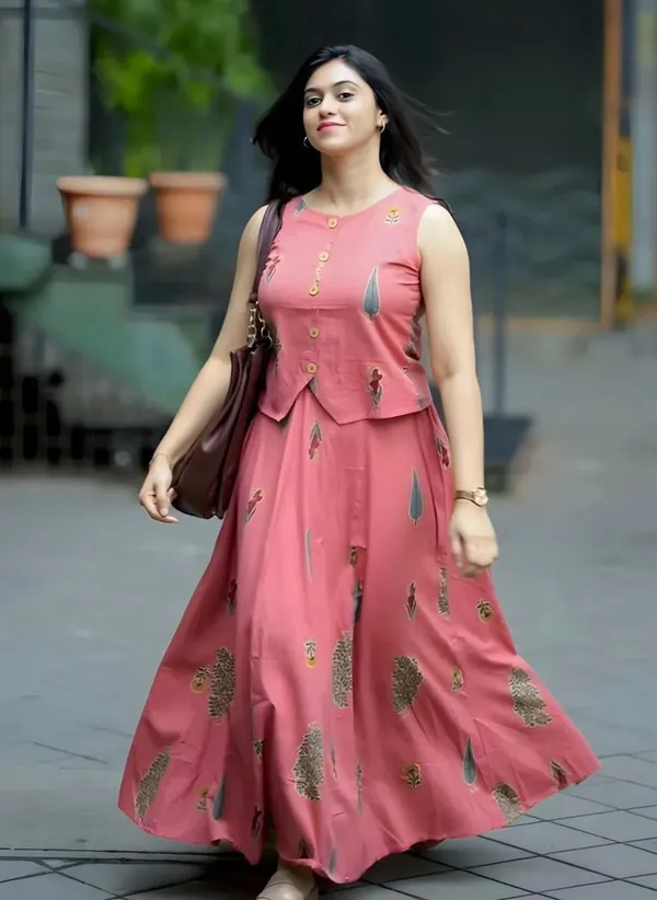 Pink_ethnic_co-ord_set_with_front_buttons_and_flared_skirt