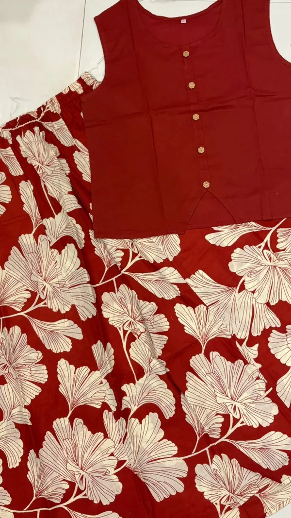 Red_Floral_Print_Sleeveless_Kurti_with_Flared_Palazzo