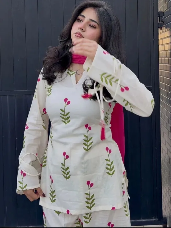 White_Floral_Print_Kurta_Set_with_Pink_Dupatta