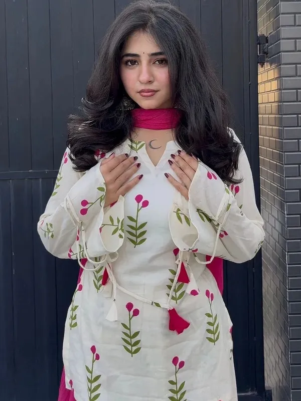 White_Floral_Print_Kurta_Set_with_Pink_Dupatta