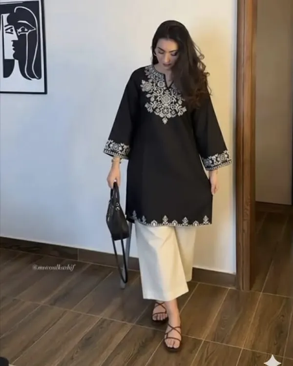 Black_And_White_Cotton_Embroidered_Kurta_Set_With_Palazzo_Pants_For_Women