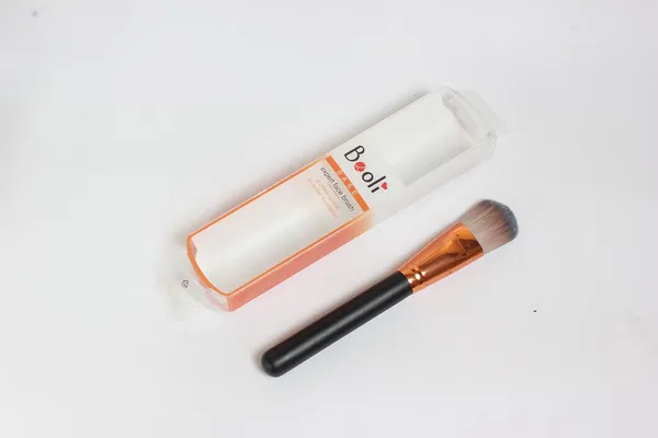 Foundation_Brush