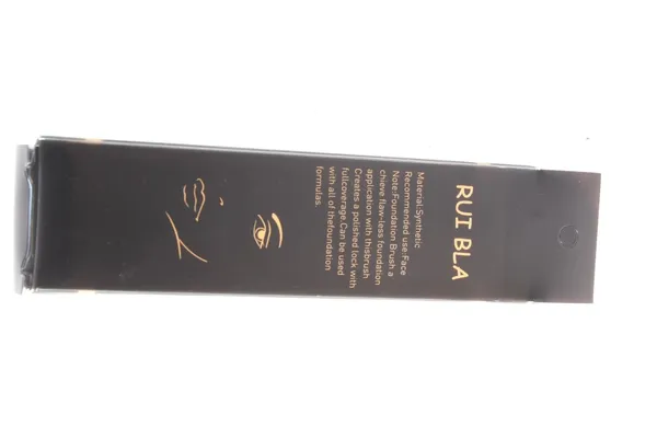 Oval_Makeup_Foundation_Brush