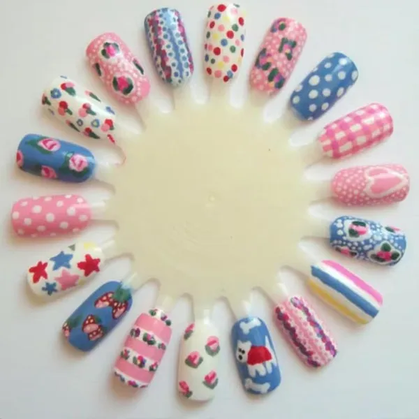 Sunflower_Shaped_Nail_Display_Plate