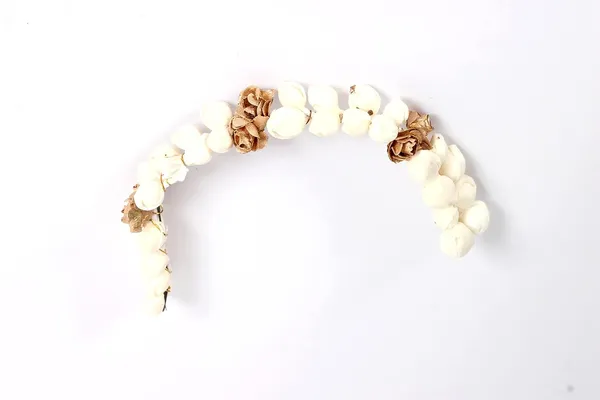 Artificial_Flower_Hair_Bun_Gajra_for_Women