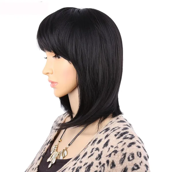 Bob_Cut_Wig_with_Bangs