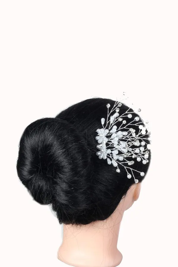 Silver_1_Pc_Hair_Brooch_For_Party/Wedding_With_Silver_And_White_Stone_For_Giving_You_Pretty_Hair_Style._For_Women