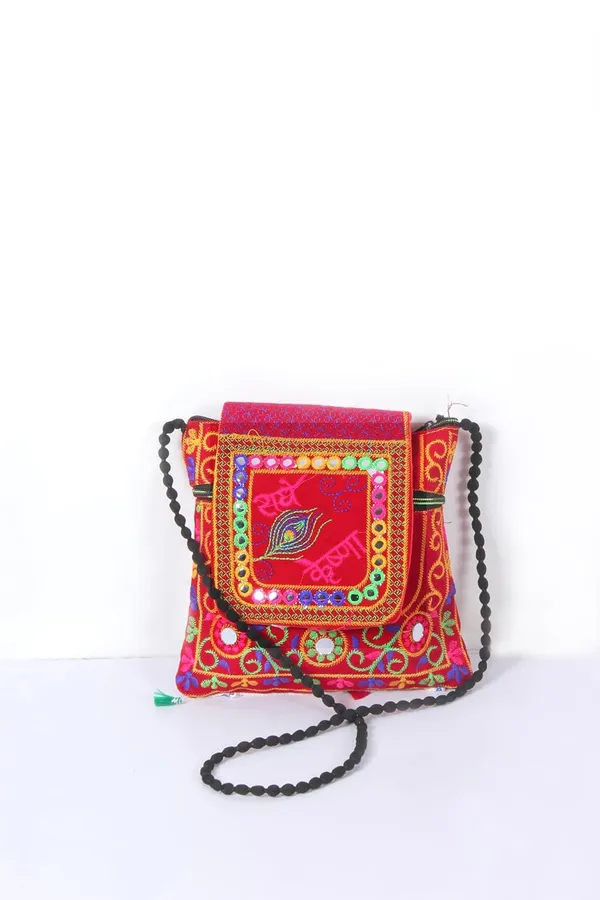 Velvet_Embroidered_Handbag