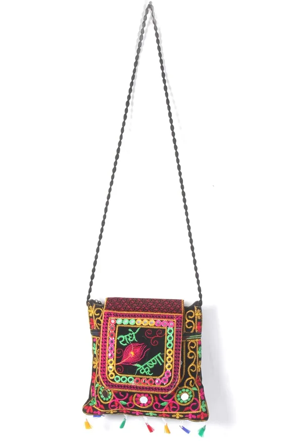 Velvet_Embroidered_Handbag