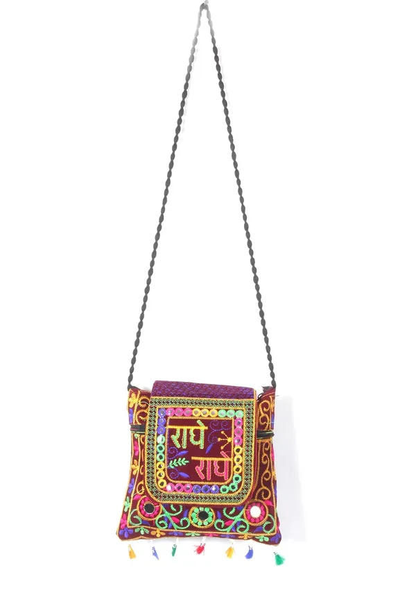 Velvet_Embroidery_Handbag