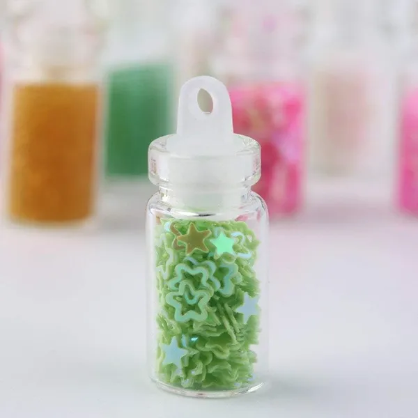 Nail_Art_Kit_with_Glitter_and_Dotting_Tool