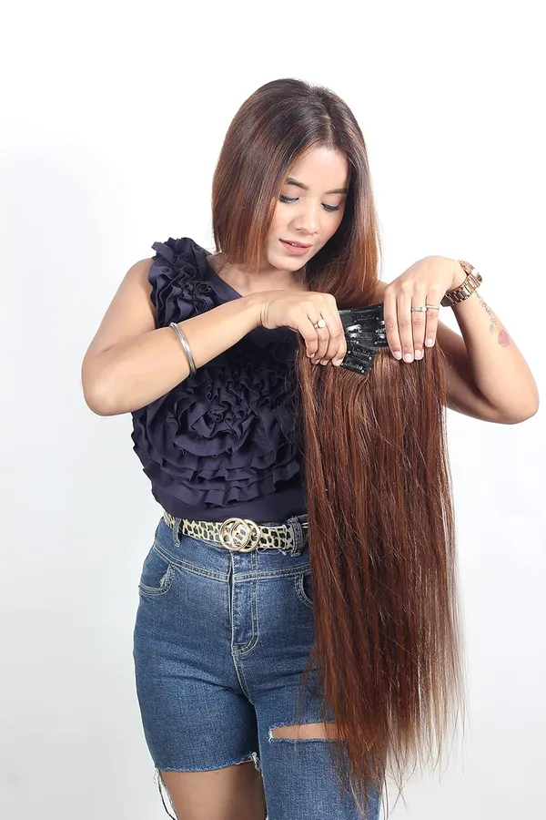 Clip-On_Human_Hair_Extension_Set_for_Women