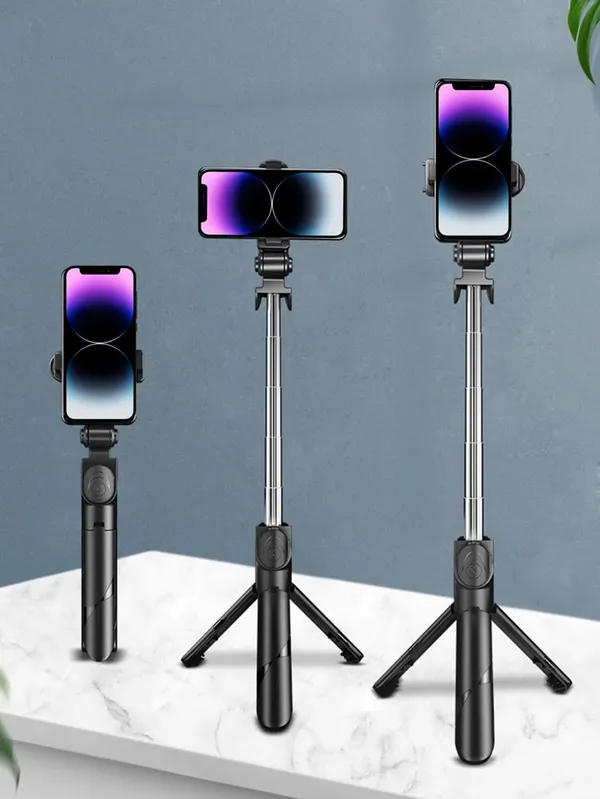 Multicolor_Plastic_Selfie_Stick_Tripod_With_Bluetooth_Remote
